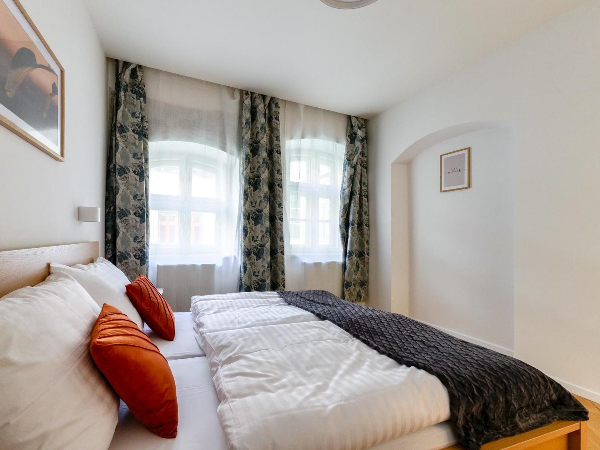 Hviezdoslavova Apartments, Trnava Centre, Parking Available Exterior foto