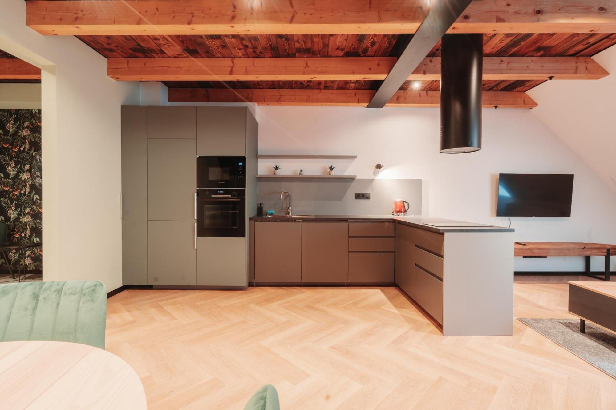 Hviezdoslavova Apartments, Trnava Centre, Parking Available Exterior foto
