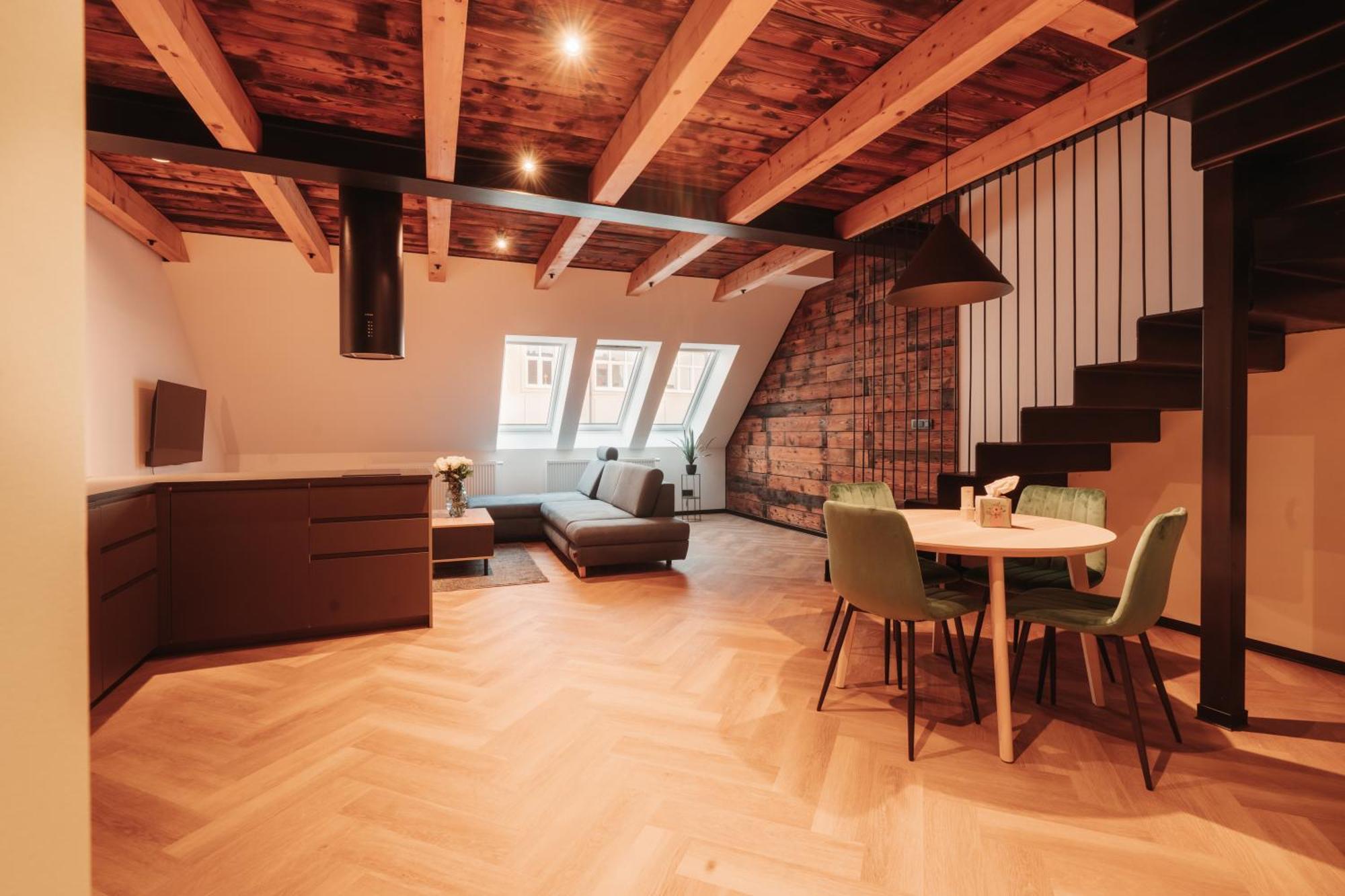 Hviezdoslavova Apartments, Trnava Centre, Parking Available Exterior foto